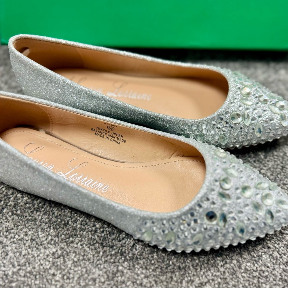 Lauren Lorraine Silver Women's Flats Shoes Size 5.5